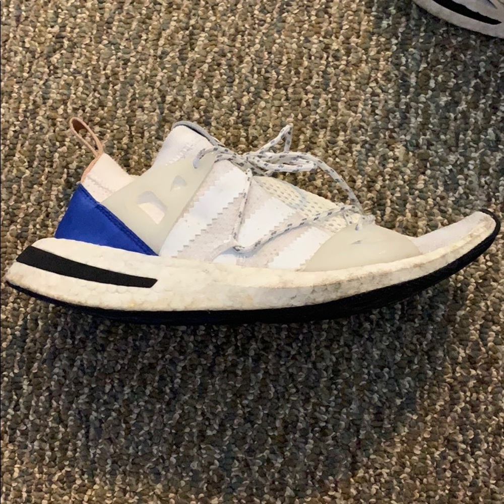 Adidas Tennis Shoes